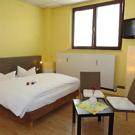 Stadthotel ホテル レーゲンスブルク